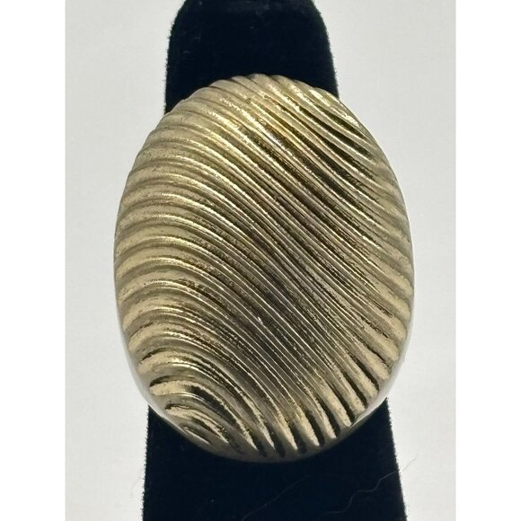 Vintage Kiam Family Large High Dome Textured Brass Ring From 1970s Unisex Signed - Picture 12 of 16